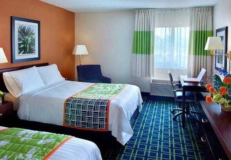 Fairfield Inn Boston Woburn Exterior foto